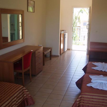 Anaxos Hotel Экстерьер фото